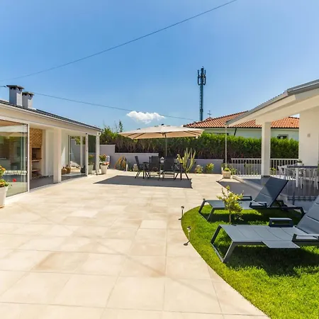 Casa De Monsanto | * Lamego